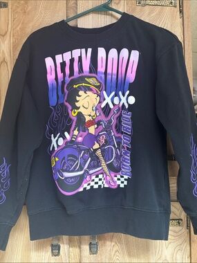 Betty Boop Official Biker Babe black pullover crewneck sweatshirt Born To Ride